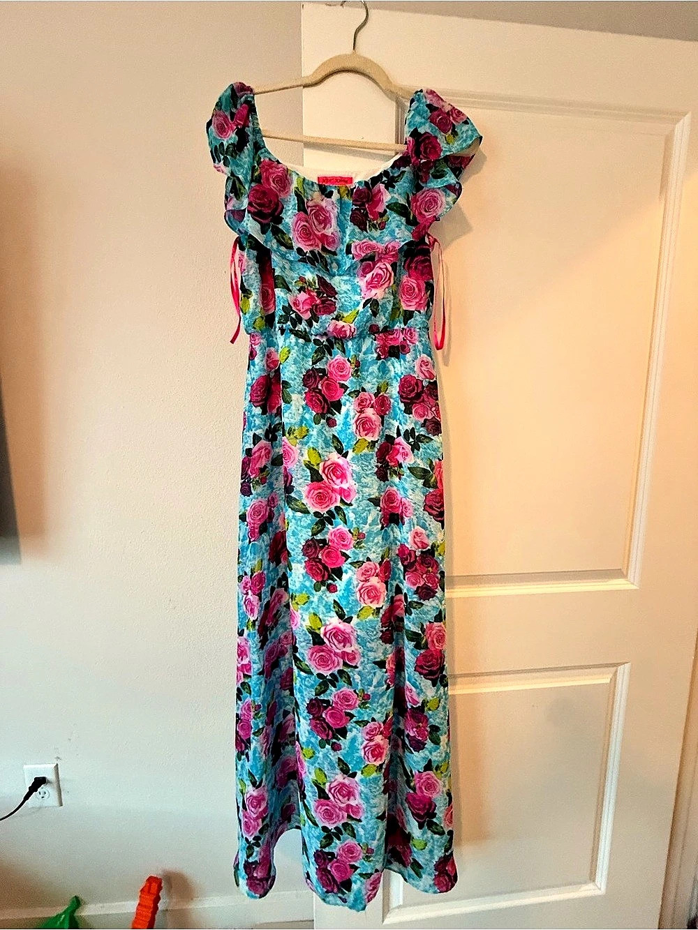 Betsey Johnson Floral Maxi Dress in Blue & Pink Size 8 Like New